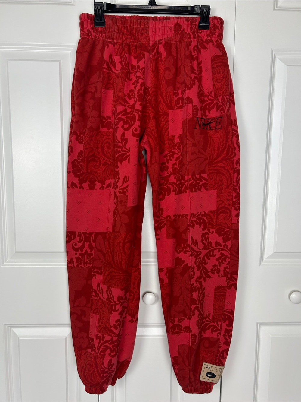 Nike Red Patterned Women's Jogger Track Pants Size Medium
